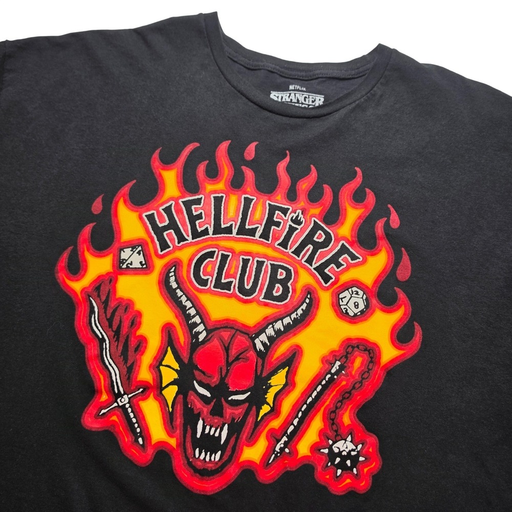 Netflix Stranger Things Hellfire Club Mens Size 2XL Black Graphic T Shirt